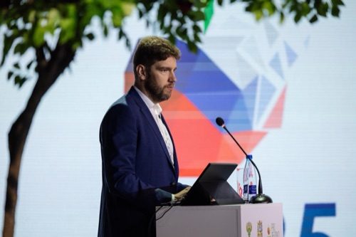 Андрей Разин